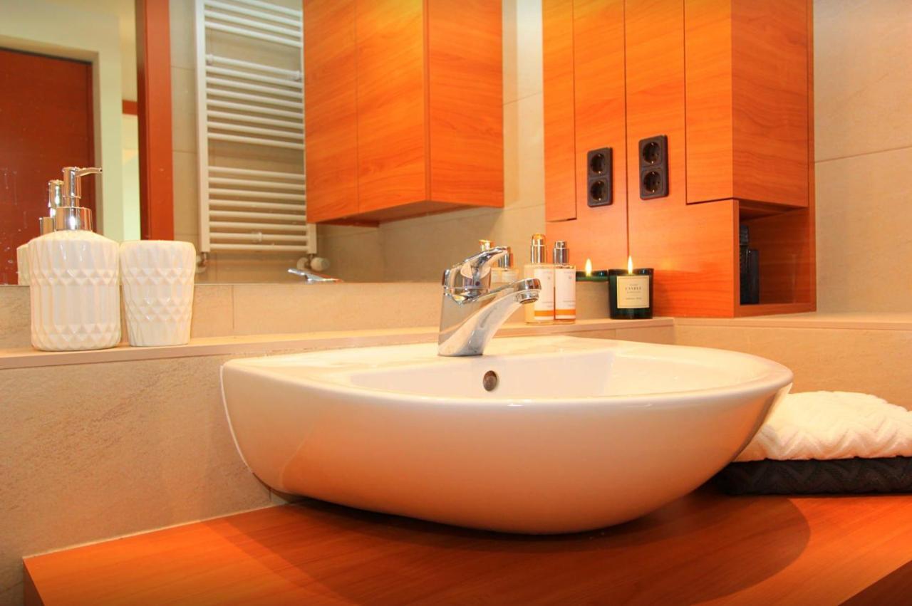 Luxury Space At The Best Address In Bratislava Apartment Exterior foto